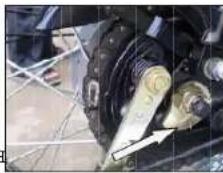 Royal Enfield Bullet 350 Twinspark (2014) - REAR WHEEL REMOVAL - 1