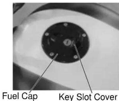 Victory Kingpin 8-Ball (2011) - Open the fuel cap - 1