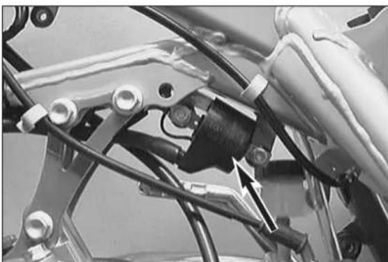 KTM 300 MXC (2002) - Checking the voltage regulator (Tympanium) - 4