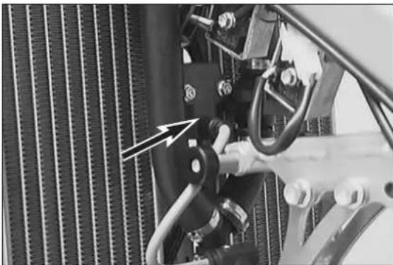 KTM 300 MXC (2002) - Checking the voltage regulator (Tympanium) - 3