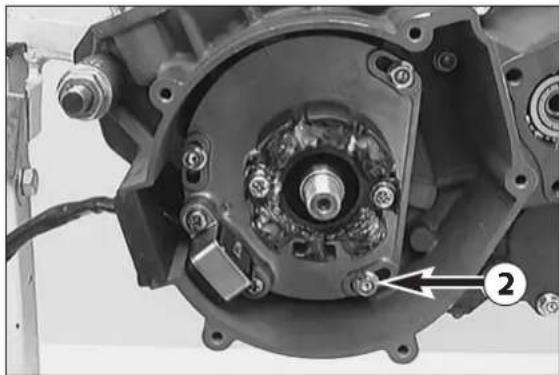 KTM 300 MXC (2002) - Dismounting of the ignition (Kokusan) - 2