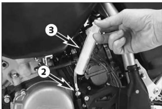 KTM 300 MXC (2002) - Explanation - Example - 4