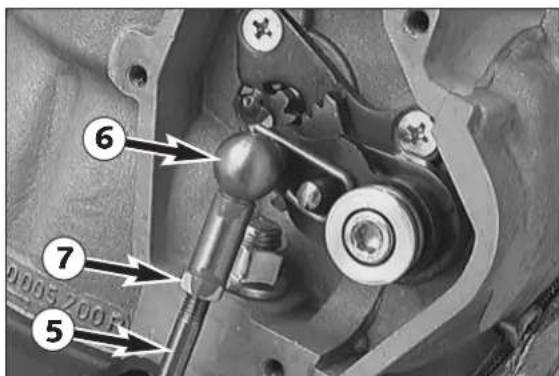 KTM 300 MXC (2002) - Adjusting control flap (dimension "Z") - 2