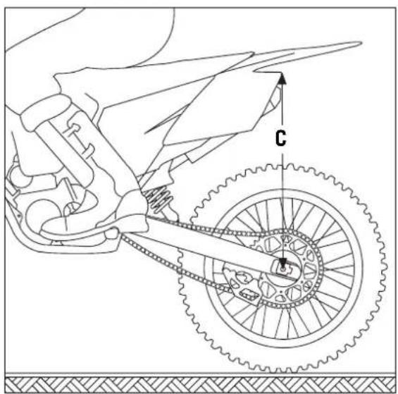 KTM 85 XC (2009) - Changing the spring preloading of the shock absorber - 3