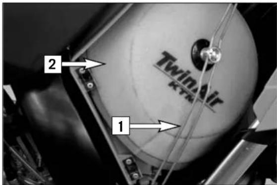 KTM 125 SXS (2007) - Bleeding the cooling system - 2