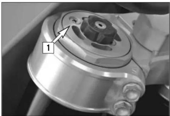 KTM 125 SXS (2007) - Determining the riding sag of the shock absorber - 3