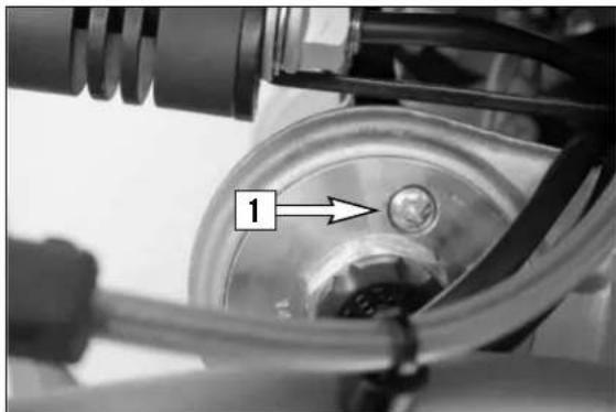 KTM 250 XC-F (2007) - Replacing fork springs - 1
