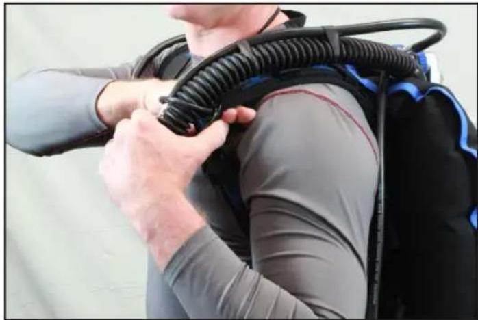 Halcyon Traveler - FITTING THE HALCYON TRAVELER™ BC - 1