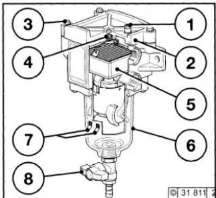Deutz 2012 - Clean / purge or change fuel pre-filter - 1