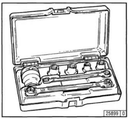 Deutz 2012 - V-belt tension gauge - 1