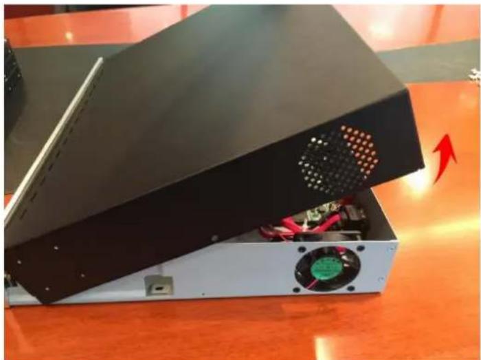 Milesight MS-N5016-UT - MS-N8000 series Hard Disk Installation - 3