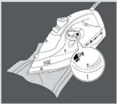 Easy Home Steam Iron 95986 - Insertar el enchufe de red - 1
