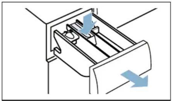 BOSCH WAG28491 - Dosierhilfe für Flüssigwaschmittel einsetzen - 2