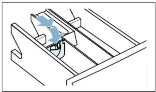 BOSCH WAG28491 - Dosierhilfe für Flüssigwaschmittel einsetzen - 4