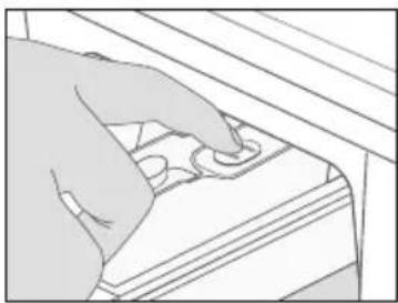 SAMSUNG Q1636S - Cleaning the detergent drawer and recess - 1