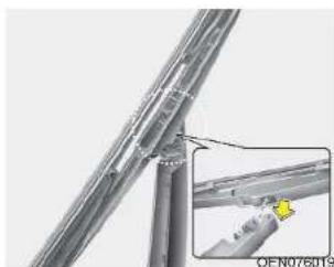 HYUNDAI H-1 Grand Starex (2008) - ACHTUNG - 2