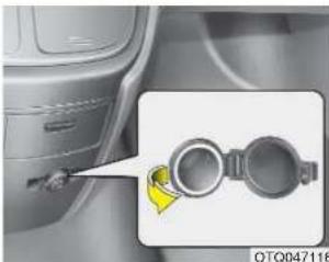 HYUNDAI H-1 Grand Starex (2008) - ⚠️ ACHTUNG - Schminkspiegelbeleuchtung (ausstattungsabhängig) - 1