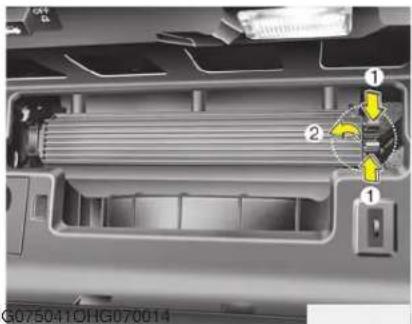 HYUNDAI Azera (2016) - Filter replacement - 2