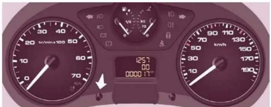20 30 40 50 10 60 70 0 1/2 80 70 90 110 70 km/h 130 50 150 30 170 10 190 1257 00 0000 17"