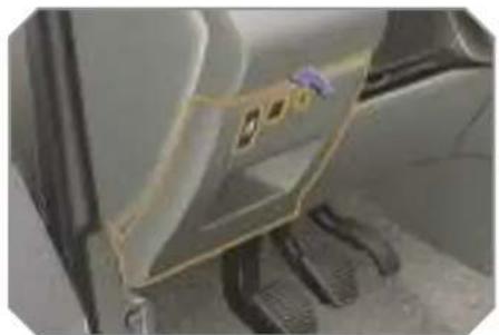 PEUGEOT 308 Dag (2007) - CHANGING A FUSE - 1