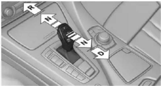 BMW 650i Gran Coupe (2015) - Engaging selector lever positions - 2