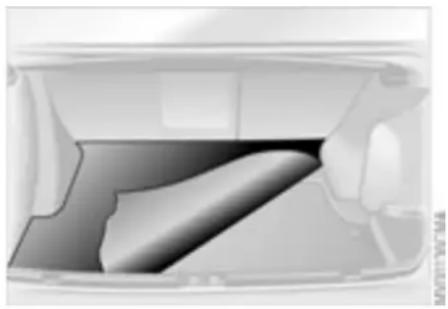 BMW 330Ci Coupe (2003) - Luggage compartment - 1
