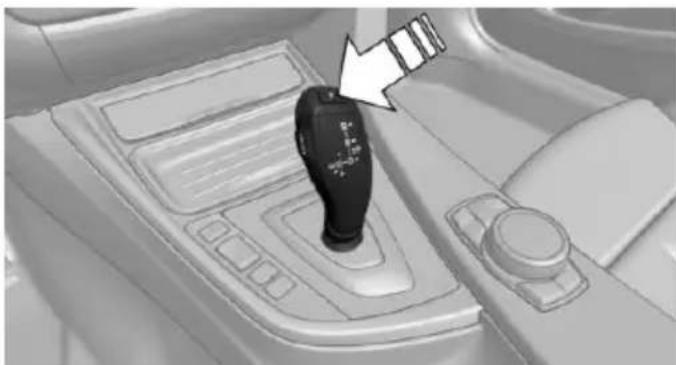 BMW 328i Sedan (2015) - Engaging P - 1