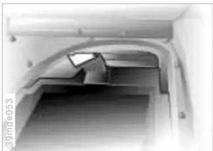 BMW M5 (2001) - M Mobility System - 1