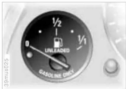 BMW M5 (2001) - Tachometer Engine oil temperature Fuel gauge - 3