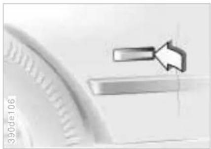 BMW M5 (2001) - Turn signal indicator/Side lamps (side marker lamps), front - 1