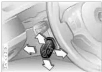 BMW M5 (2001) - BMW active seat\* Adjusting the steering wheel - 2