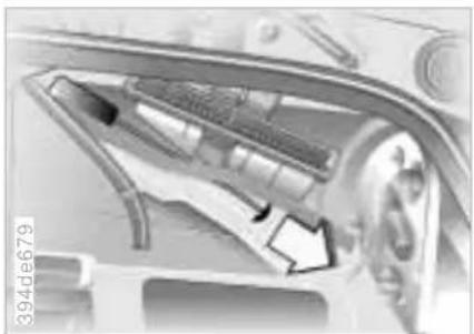 BMW M5 (2001) - Fuel filler door Sliding/Tilt sunroof\* - 1