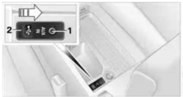 BMW M3 (2011) - Connecting via USB audio interface - 1