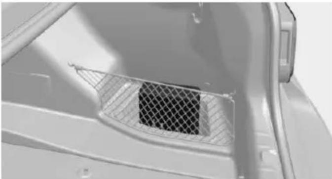 BMW 228i Coupe (2014) - Storage - 1