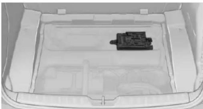 BMW 228i Coupe (2014) - In the cargo area - 1
