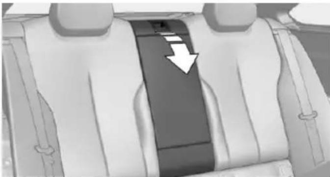 BMW 228i Coupe (2014) - Folding down the middle section - 1