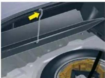 CITROEN C5 Dag (2008) - Access to the spare wheel - 1