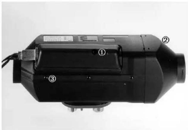 Eberspacher D1LC compact - Kappe abbauen, Ausströmhutze abbauen, Mantelschale abbauen - 1
