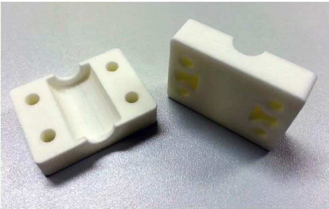 German RepRap PRotos V2.0 - Abbildung 3.9. Linear Bearing Clamps - 1
