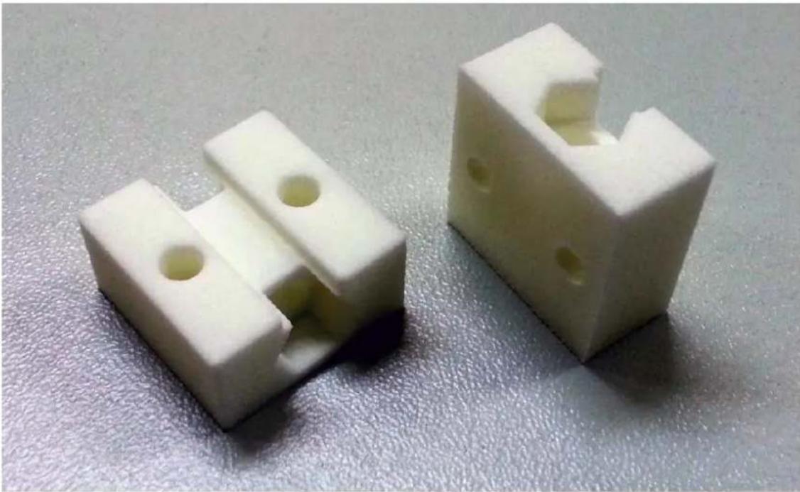 German RepRap PRotos V2.0 - Abbildung 3.12. X-Carriage Belt Clamp - 1