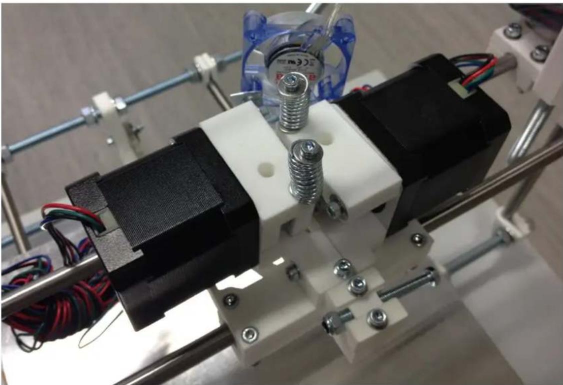 German RepRap PRotos V2.0 - Befestigung Extruder Dual - 3