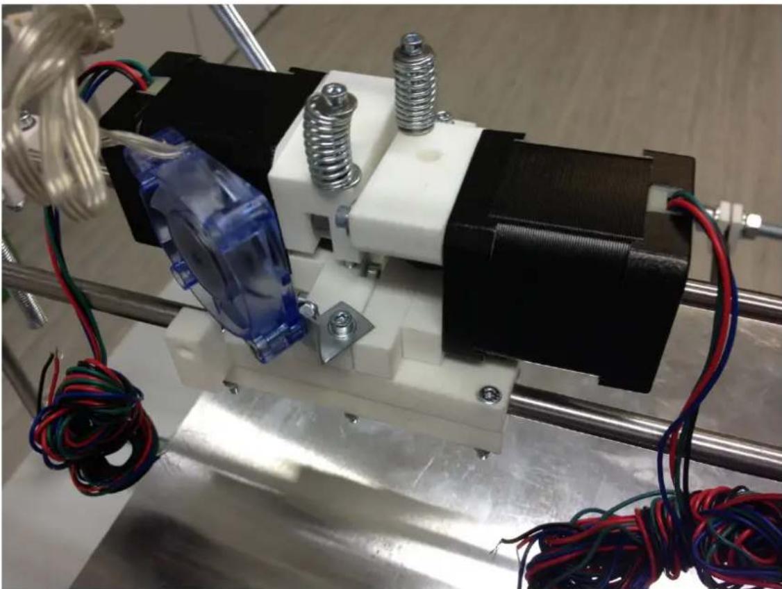 German RepRap PRotos V2.0 - Befestigung Extruder Dual - 2