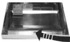 DELONGHI DEDW645W - Cleaning the Door - 1