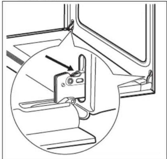 JUNO JB097C5 - Cleaning the oven door - 3