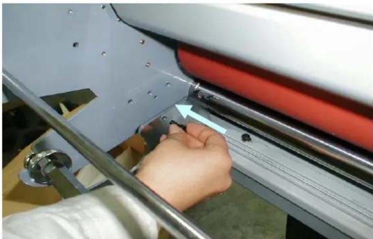 Royal Sovereign RSH-1650 - How to install the rewinder - 7
