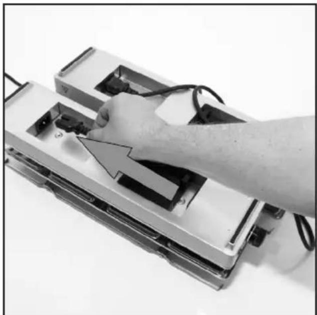 Rommelsbacher RC 800 - 5.) Using two or three appliances at one power cord - 3