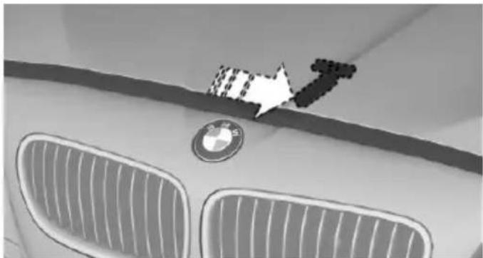 BMW 5 Series Sedan (2016) - Opening the hood - 5