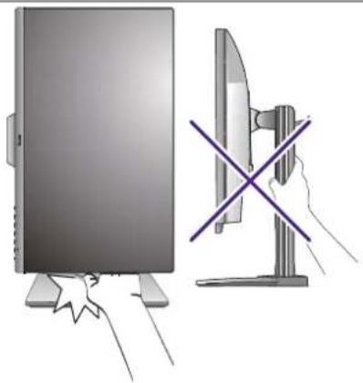 BENQ PD2500Q - Einstellen der Höhe des Monitors - 2