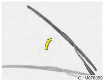 KIA Soul (2019) - CAUTION - Wiper arms - 3