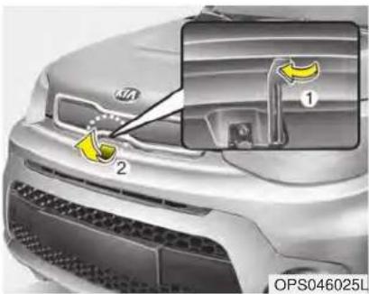 KIA Soul (2019) - Opening the hood - 2